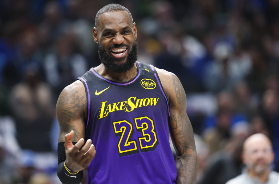 亚博-湖人队防守崩盘，惨遭对手狂轰猛炸，是否部分.-亚博